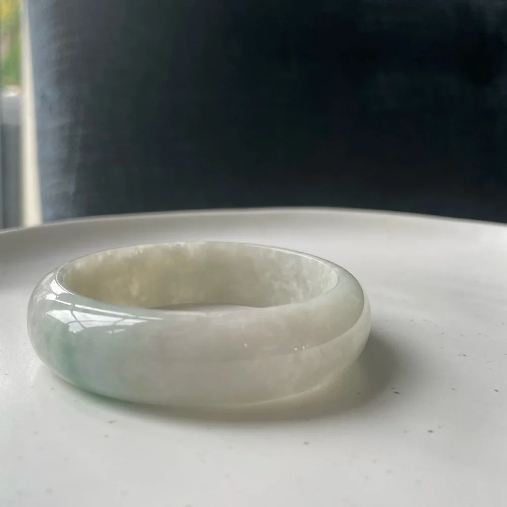 JADE l Authentic Burmese Jade Bangle snow white jade specs of apple green 52mm - Picture 8 of 15
